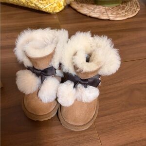 UGG Tan Baby Boots with Fur and Bow